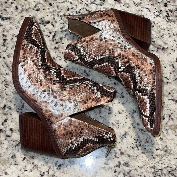 Vince Camuto Bibestie‎ Bootie Brown/Beige Snake Print Leather Size 7.5 - Picture 4 of 7